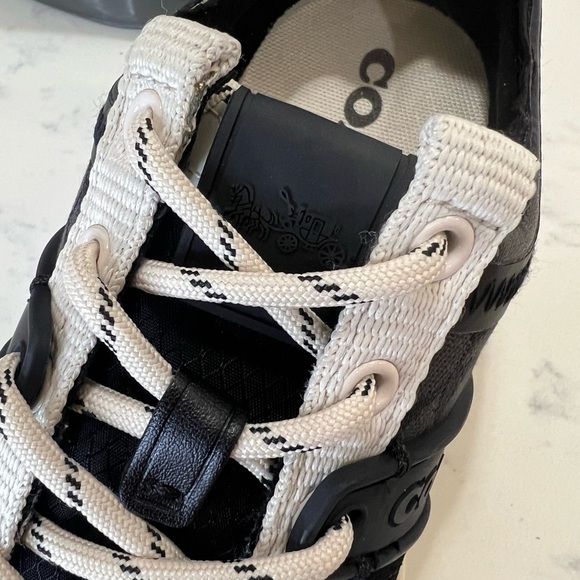 Coach Men's Black and White Sneakers - Picture 5 of 10